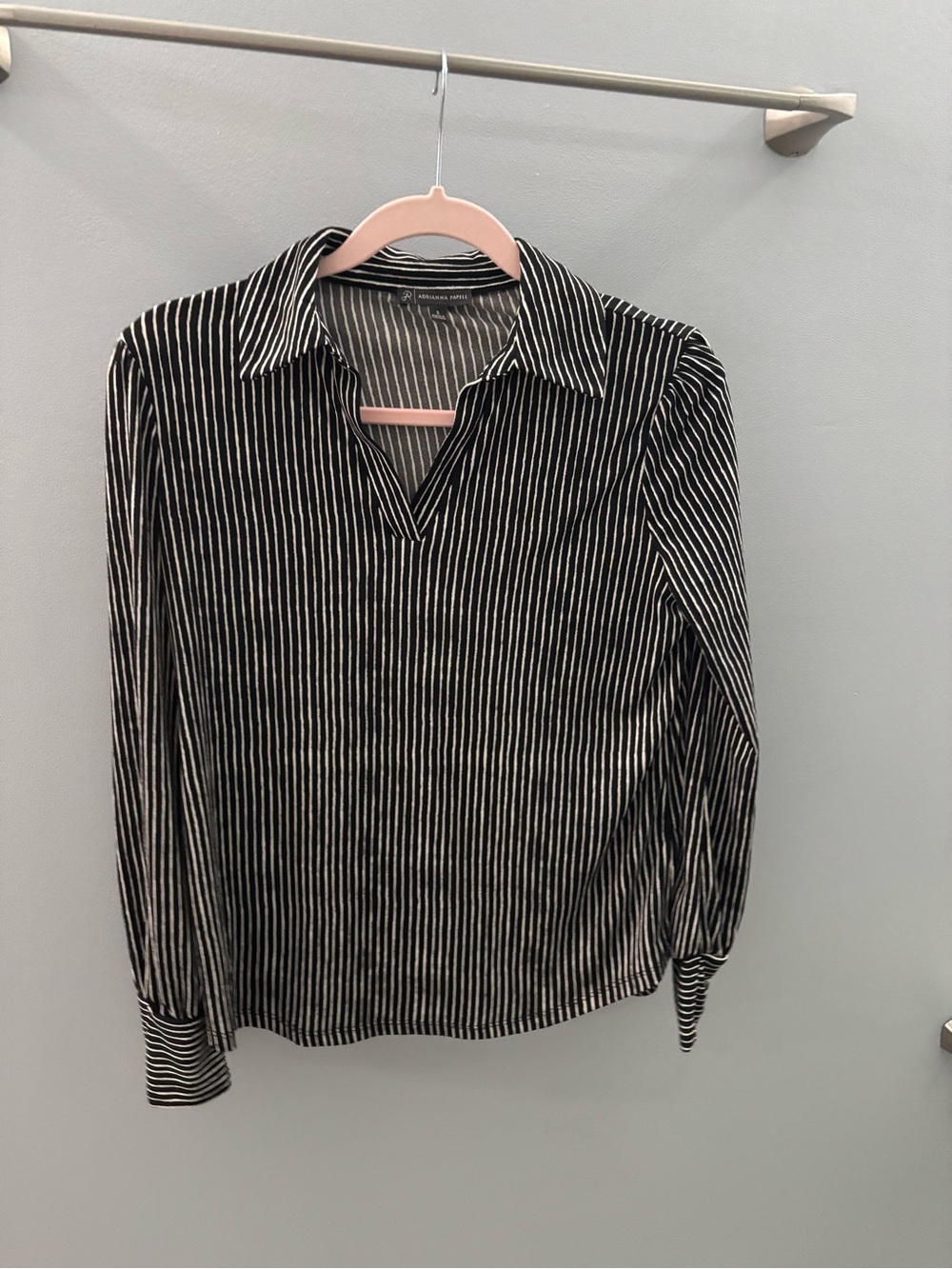 Adrianna Papell Striped Black & White Collared Blouse